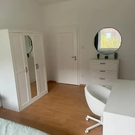 4 Bedroom In Fancy Oberkassel *