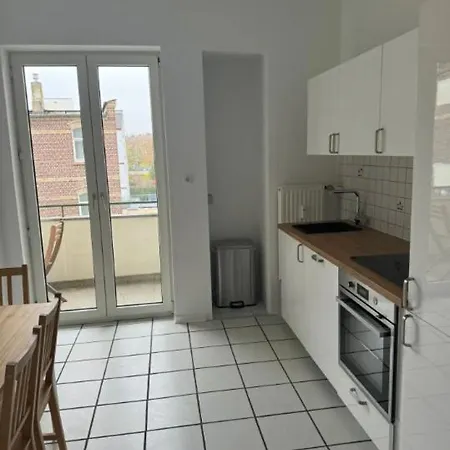 4 Bedroom In Fancy Oberkassel *