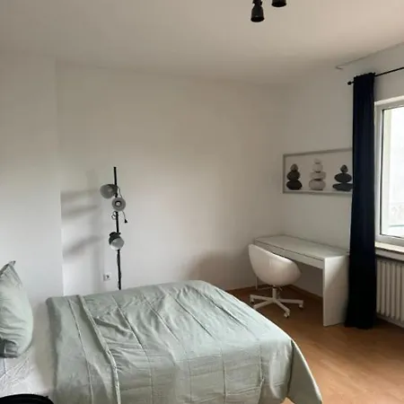 4 Bedroom In Fancy Oberkassel Dusseldorf